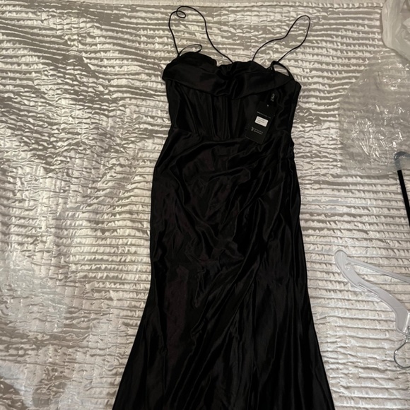 Nox Anabel black gown E1042 - Picture 3 of 4